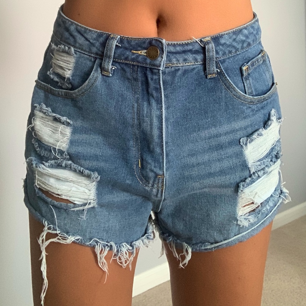 SHEIN High Rise Distressed jean Shorts